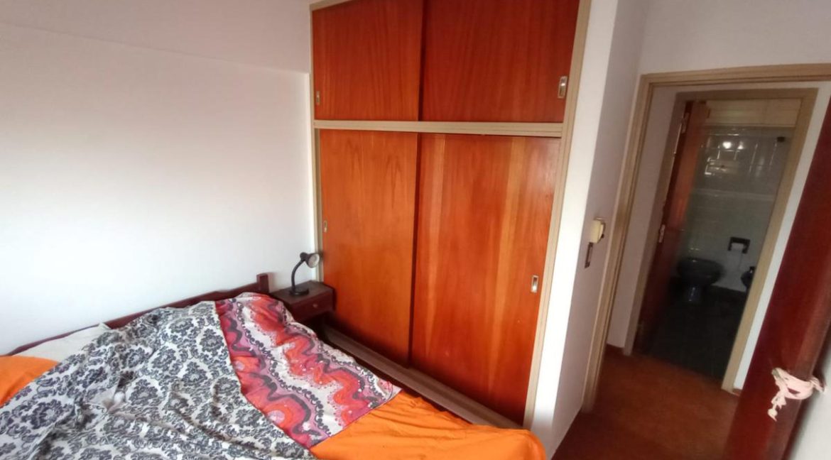 17fde9e1-6665-42a9-8bd5-f5d491a368d6_1200x900