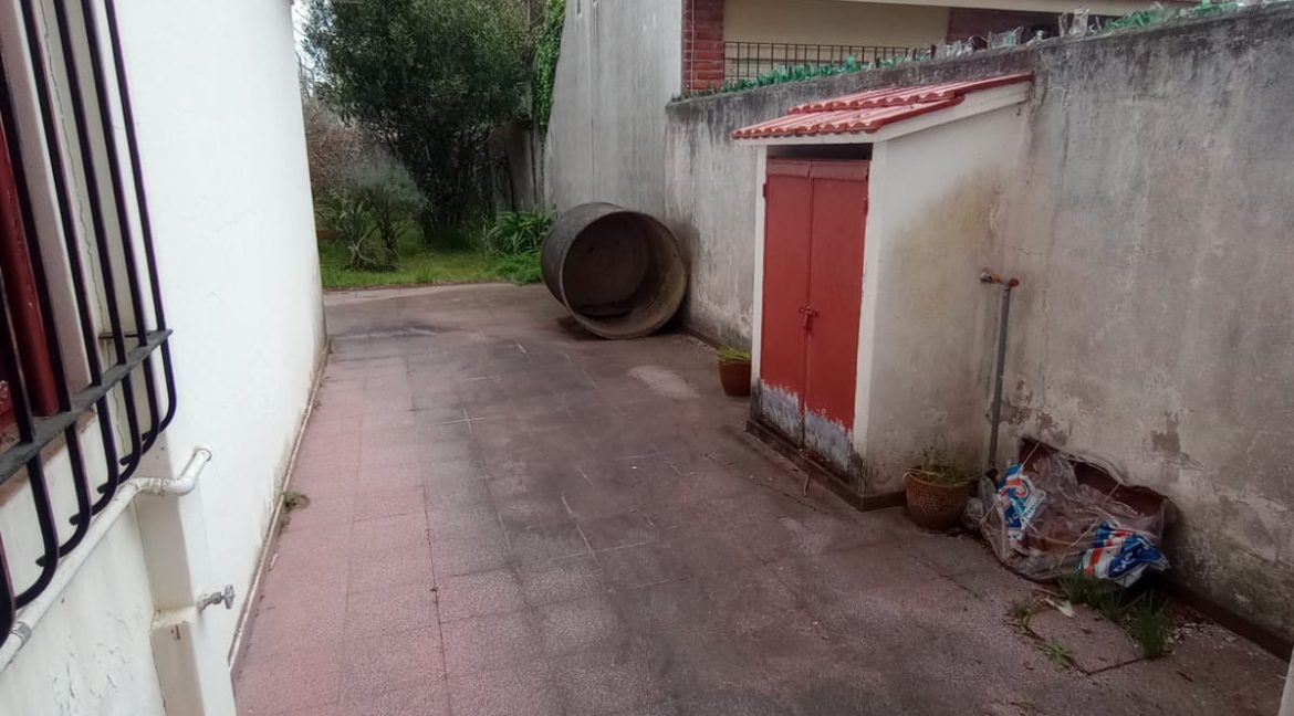 438e2f72-9085-49e8-9baf-1b1db6e0179b