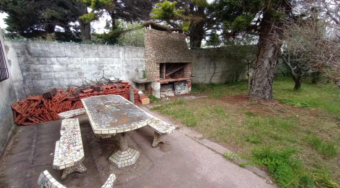 8dd08138-f0c3-4b3e-b586-599bc8e6053e