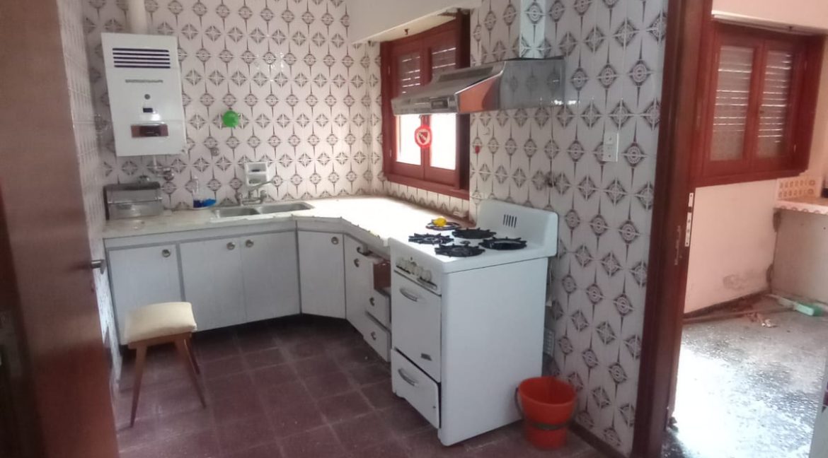 c160de16-cb9d-4c8c-9a92-975f5bd26864