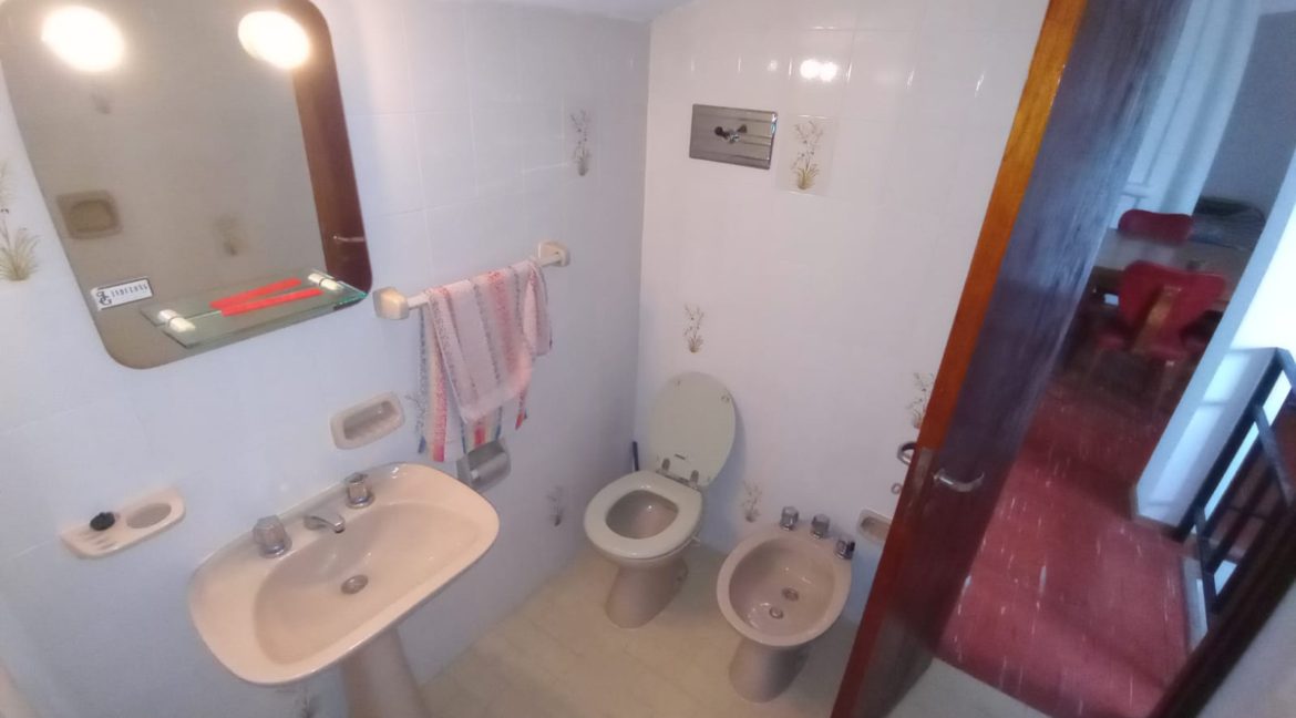 e2694479-ffaa-422b-961c-1e552343e163