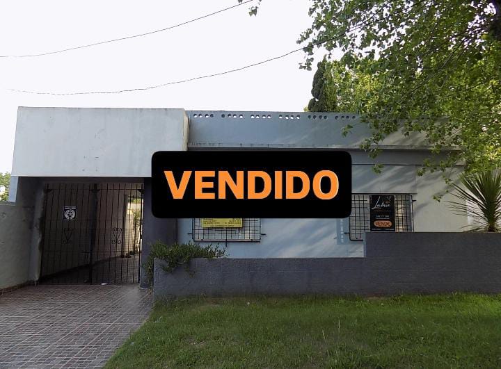 CASA 3 AMBIENTES – VENTA