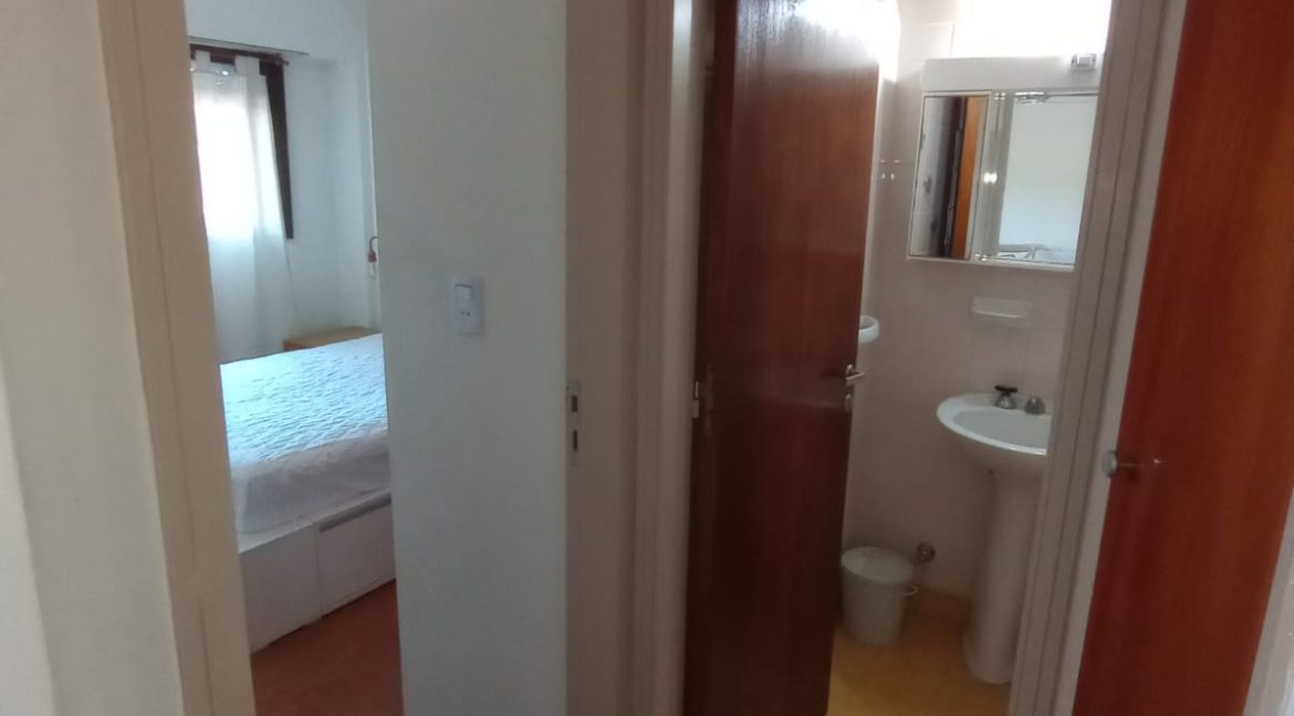 b24074fe-b0c7-4644-a0ae-fc7ddec42bd3