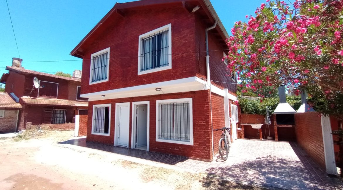 067d4b09-b409-4c15-9814-24a22c209a43