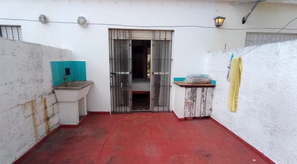 6adcfc37-671c-40d9-a427-ce06aad7fdf7