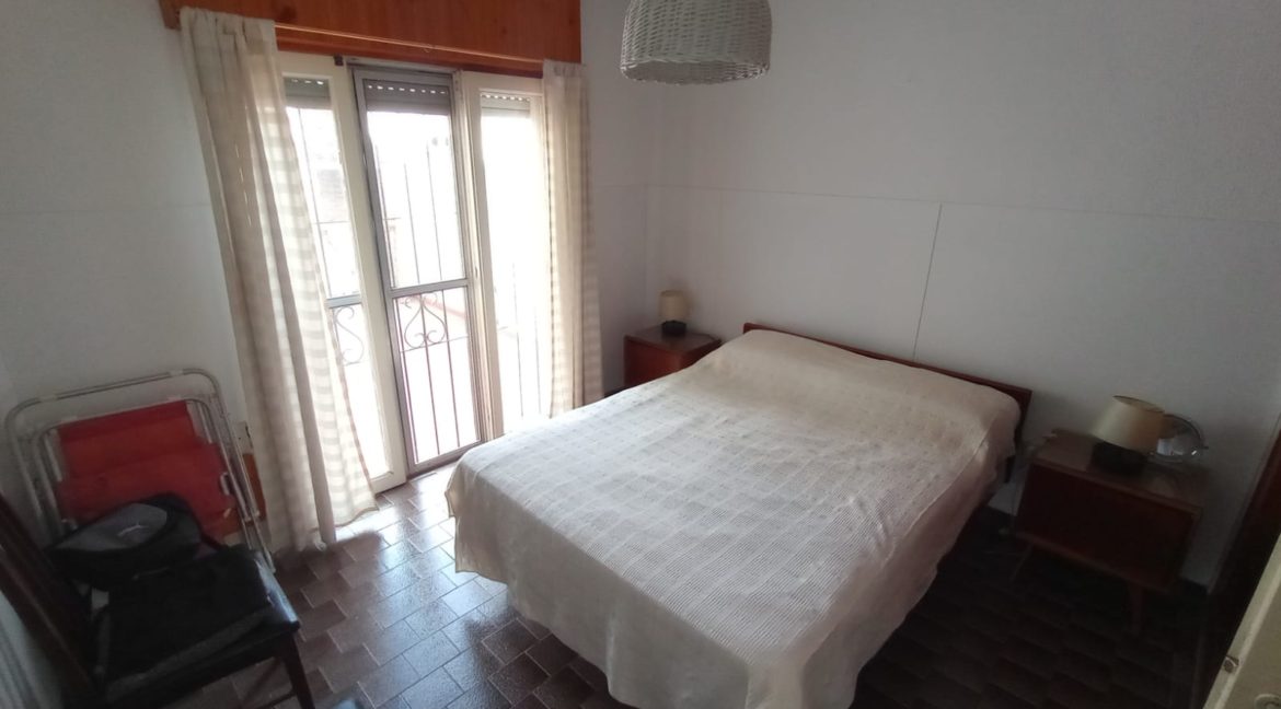 6ca7dba0-748d-49a9-93f4-f4c404d715e7