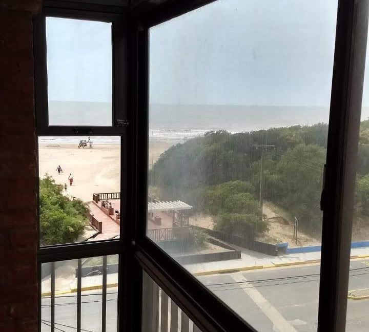 ed66e302-c7a0-4578-88ef-5a69e2a5b38b