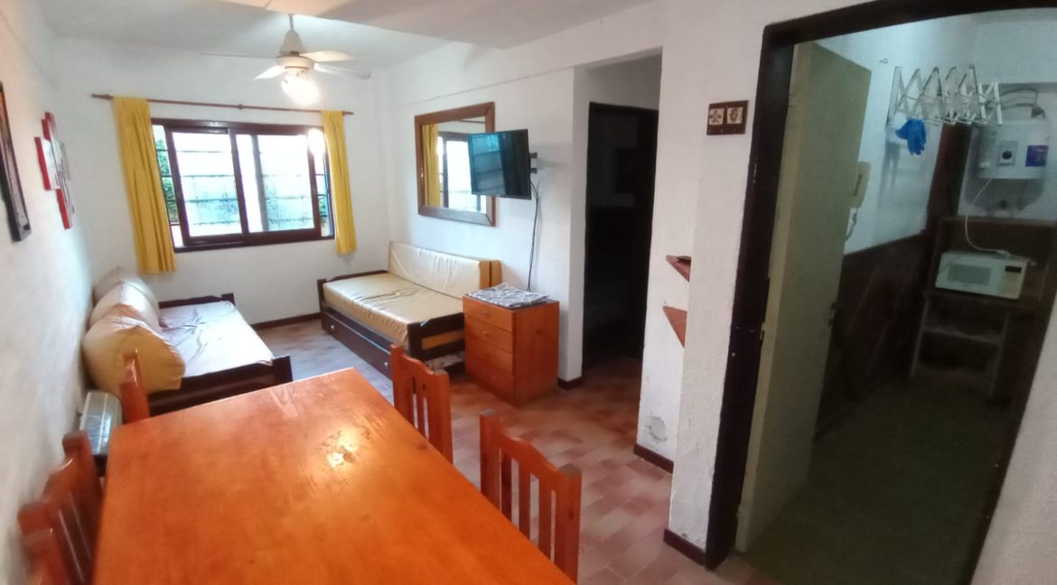 68255565-7fe5-4ba4-9e11-61d8b861700d