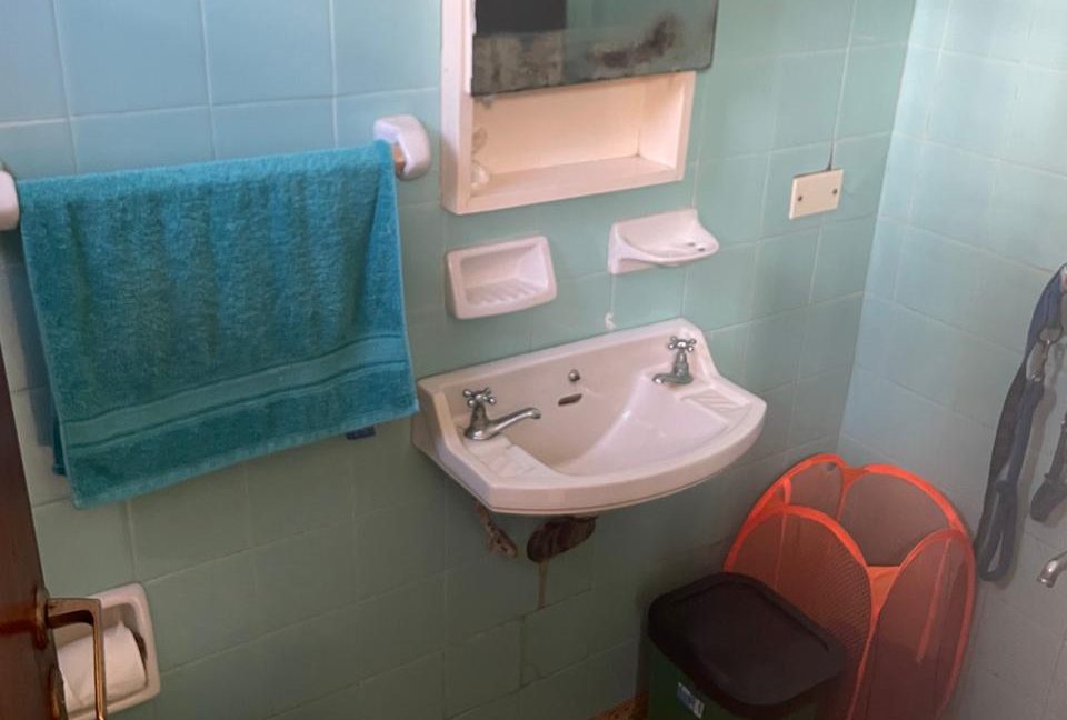 9c9457fb-f244-41b9-9012-53208cd72ce9