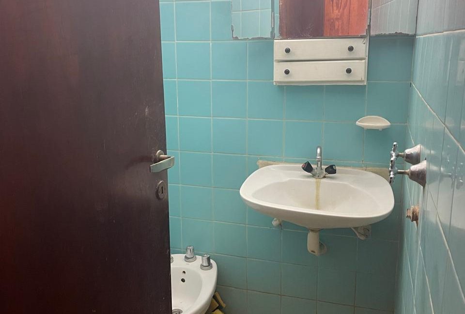 b0f949c6-081a-457c-b1a5-6af8a20d37a8