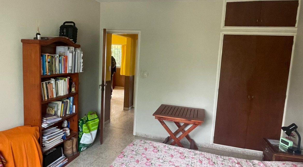 b84b002f-b94b-4a1b-a9a3-a738df921f1f