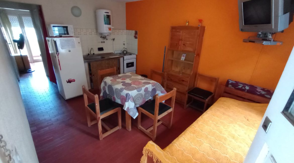 f9d5c82a-2140-4dd8-8d10-dee47cfe840a