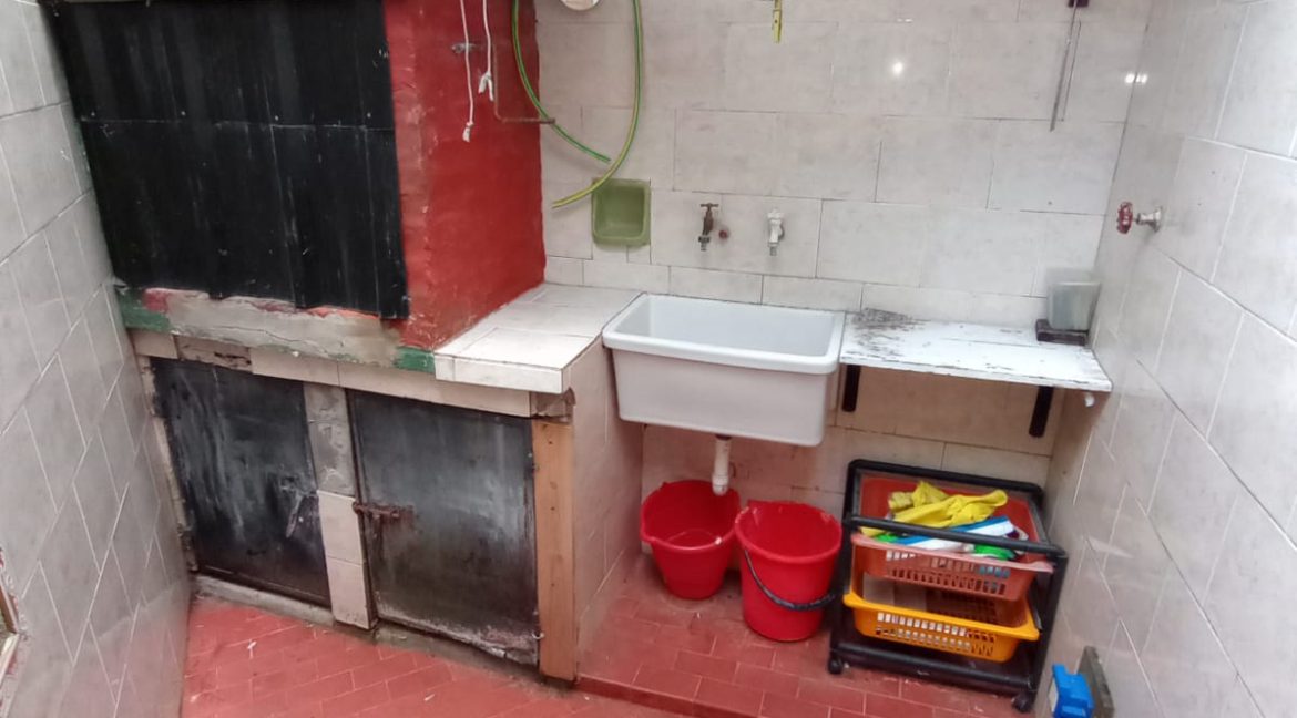 ce321c6a-498a-4e78-b0b9-9c3a59219526